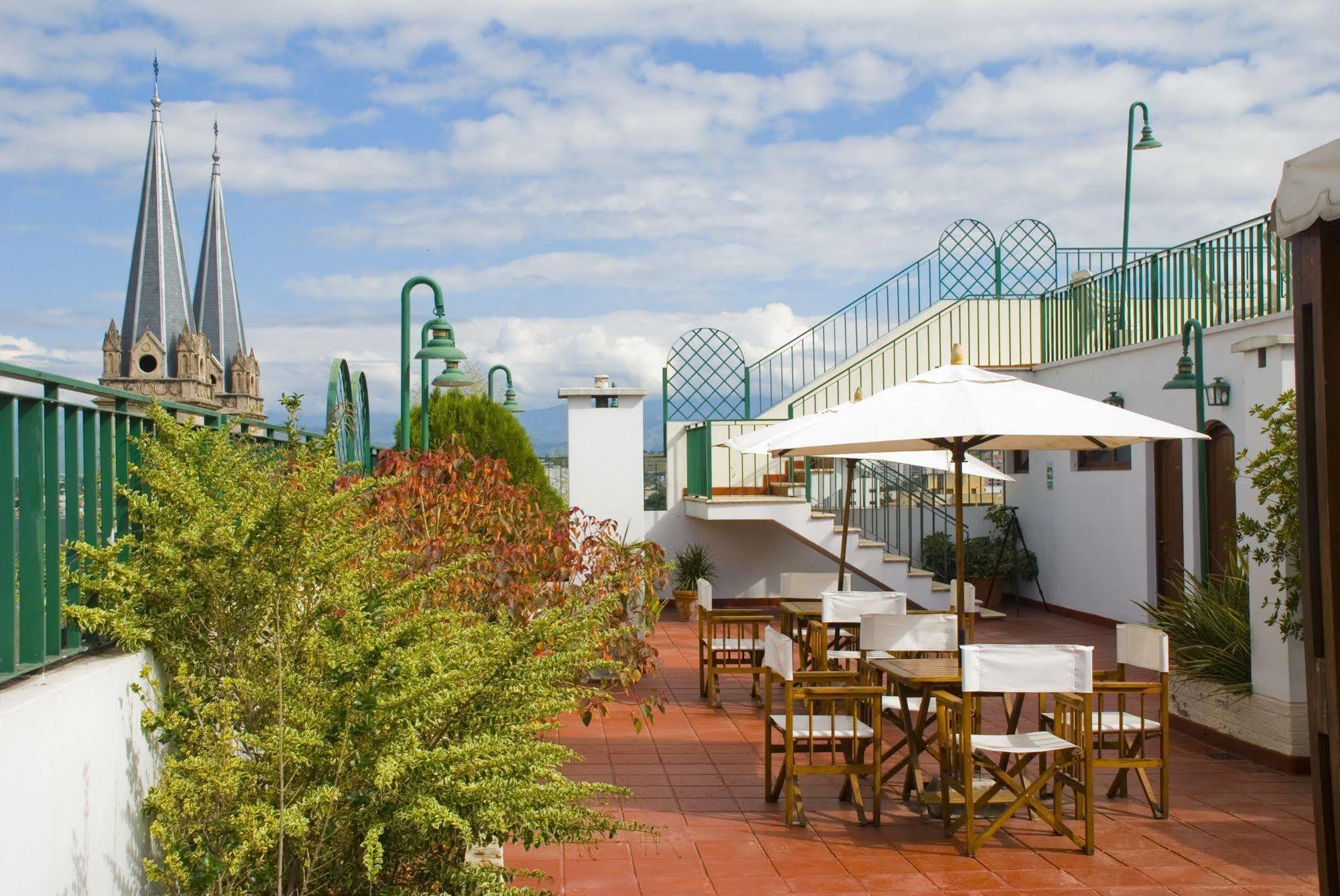 Provincial Plaza Hotel Salta Exterior photo